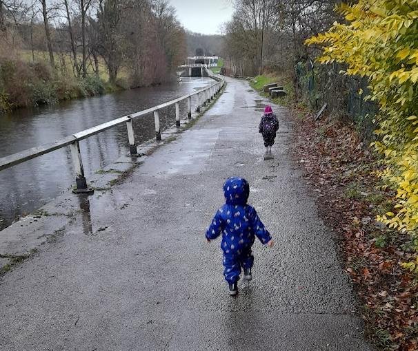 Here’s why kids should play out in all weather